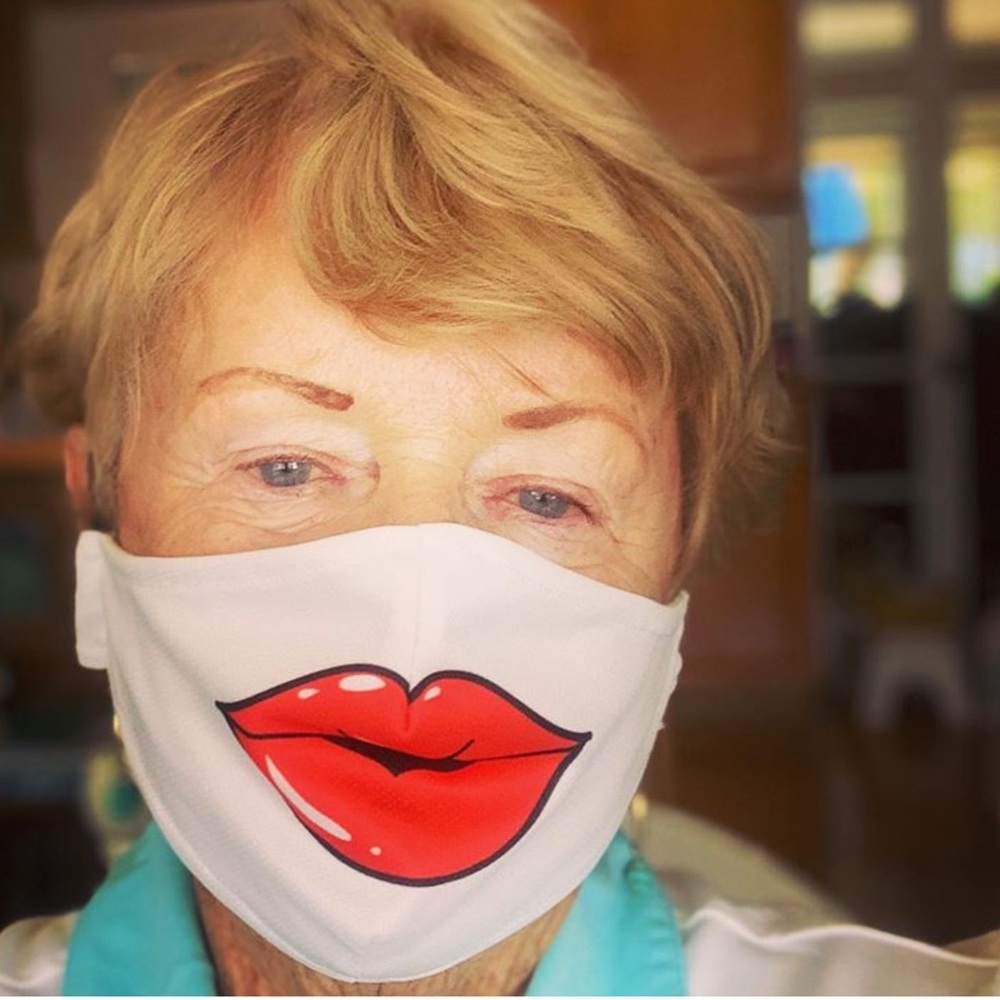 NEW IN STOCK Fast Ship Lip Lipstick Fun Face Mask - Picture 8 of 9